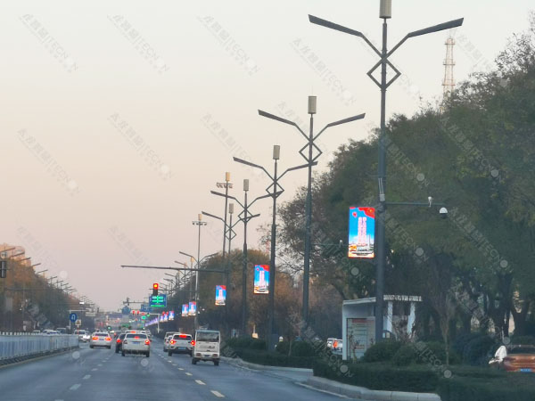 智慧燈桿屏,LED燈桿屏